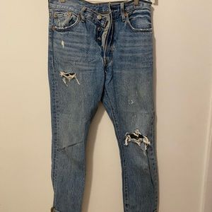 Levi’s wedgie straight distressed jeans